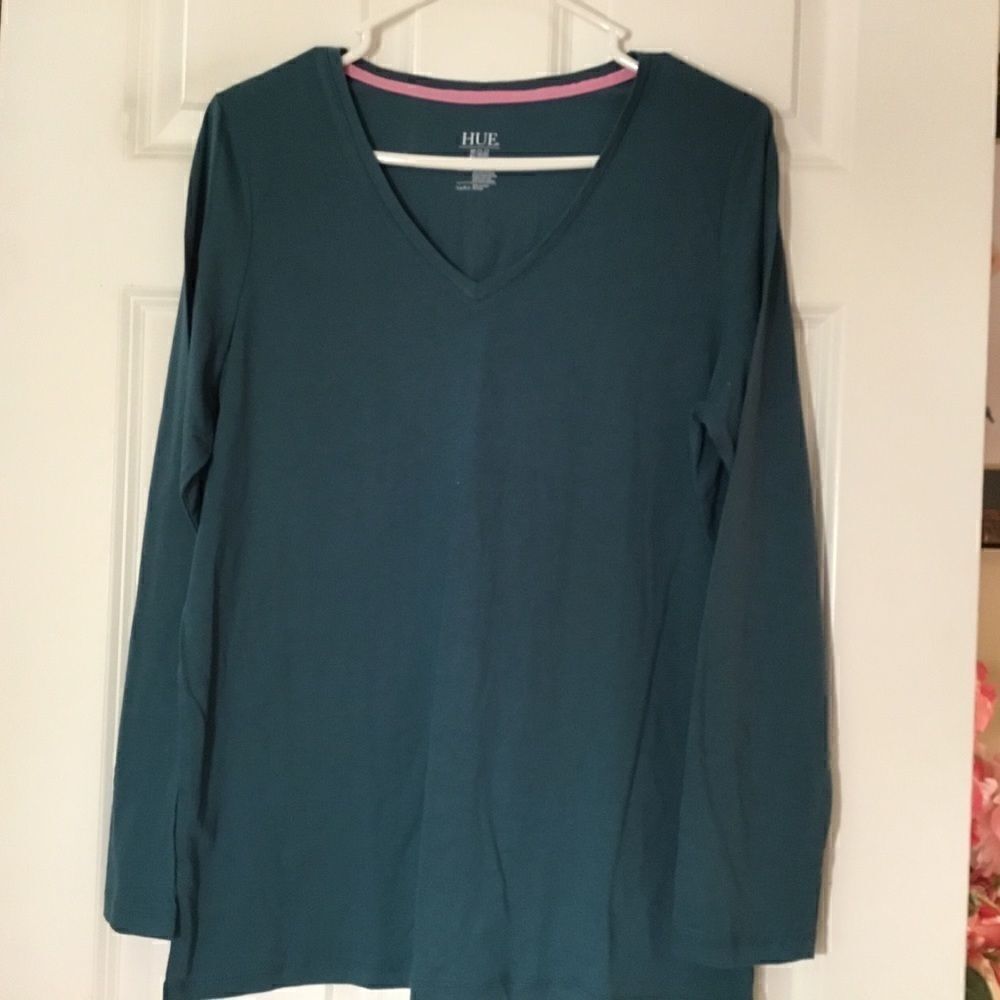 NWT. Women’s Long Sleeve Teal Pajama Shirt Size M